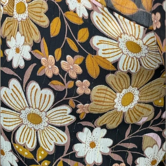 Monteau Sheer Lined Floral Short Waist Small Blouse Shirt NWT - Picture 4 of 5